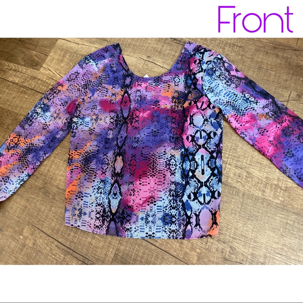 🆕Woman Snake-print Twist Top - Picture 3 of 4